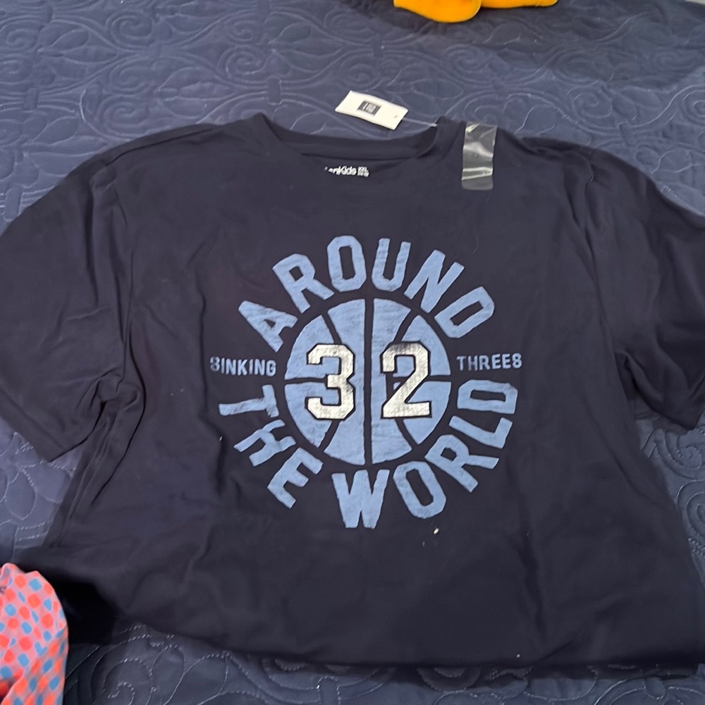 Gap kids t shirt new with tags size xxl 14-16